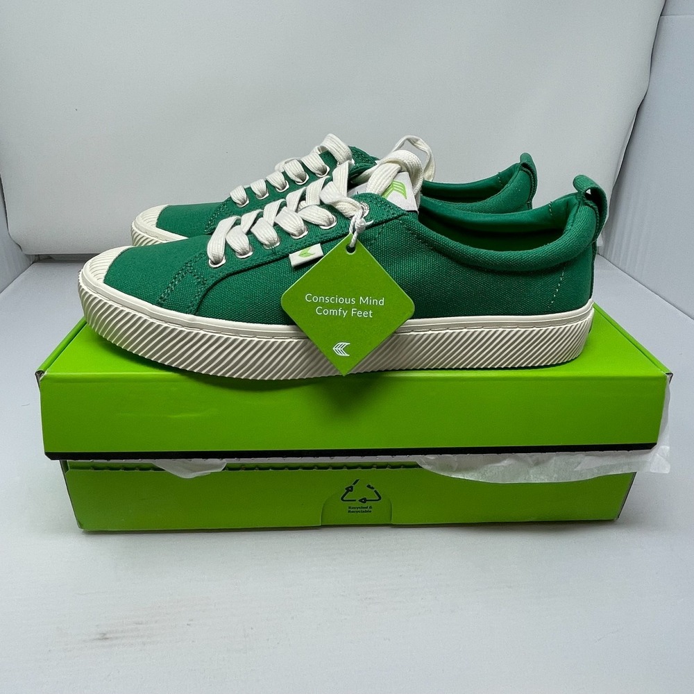 New Cariuma OCA Low Shoes Womens 9.5/ Mens 8 Green Canvas Casual Sneakers - Picture 2 of 5